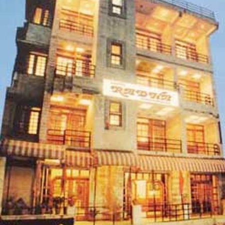 Hotel Radhe Continental Nainital Ngoại thất bức ảnh
