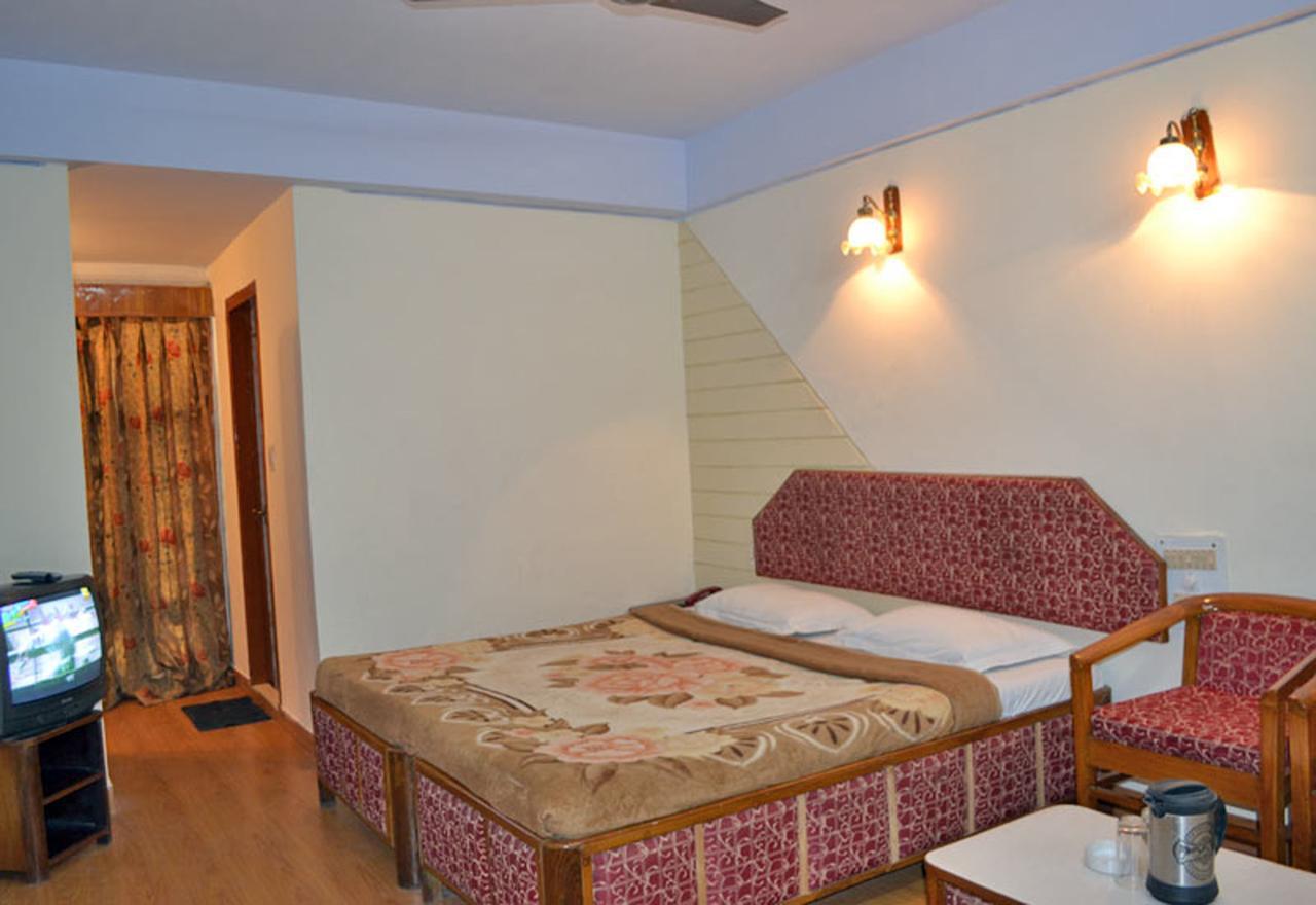 Hotel Radhe Continental Nainital Ngoại thất bức ảnh