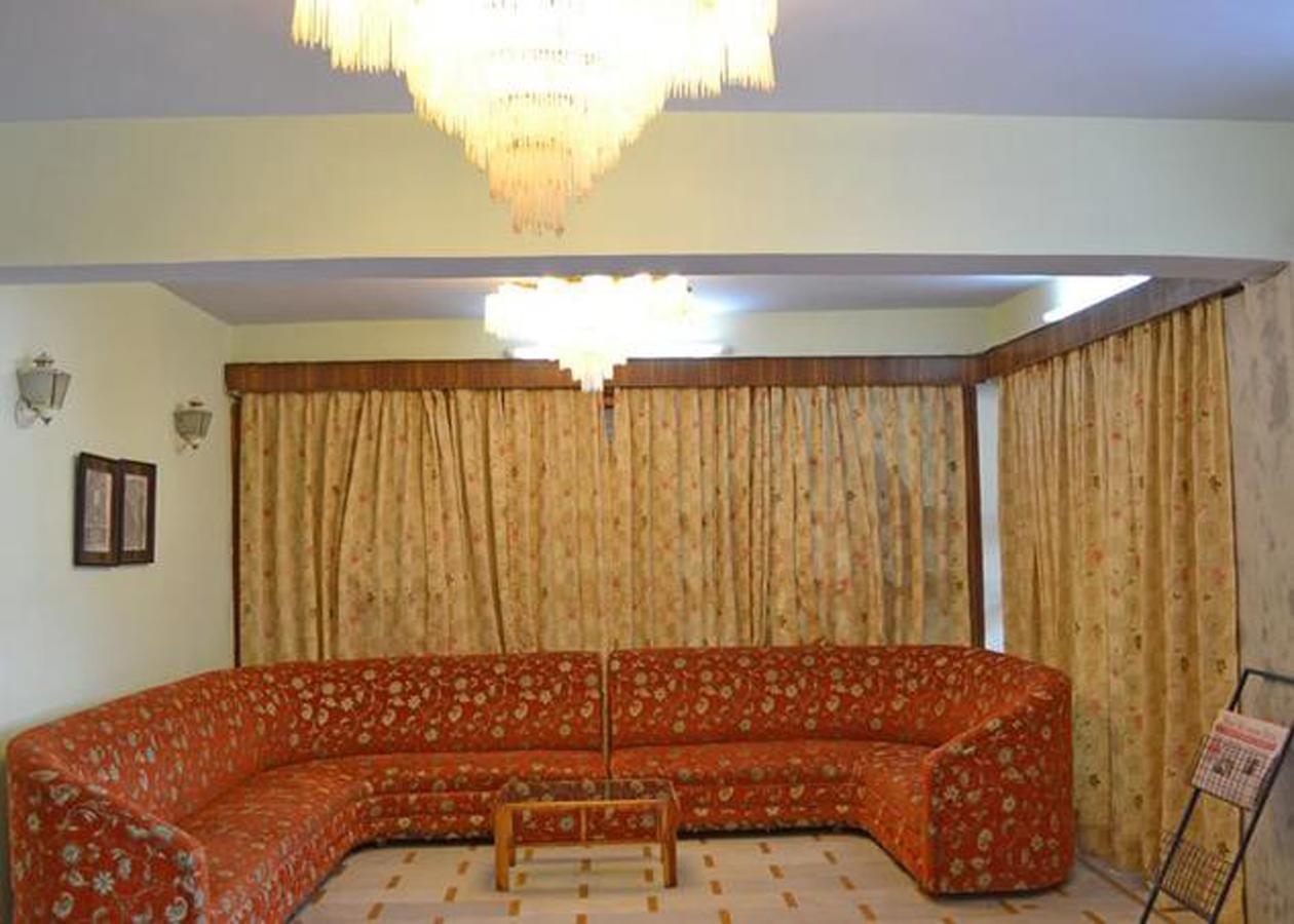 Hotel Radhe Continental Nainital Ngoại thất bức ảnh