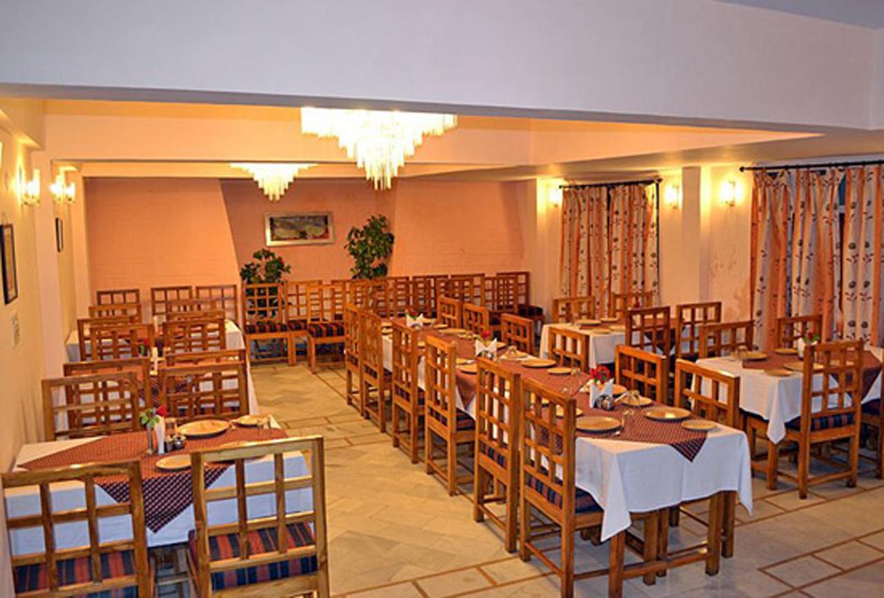 Hotel Radhe Continental Nainital Ngoại thất bức ảnh