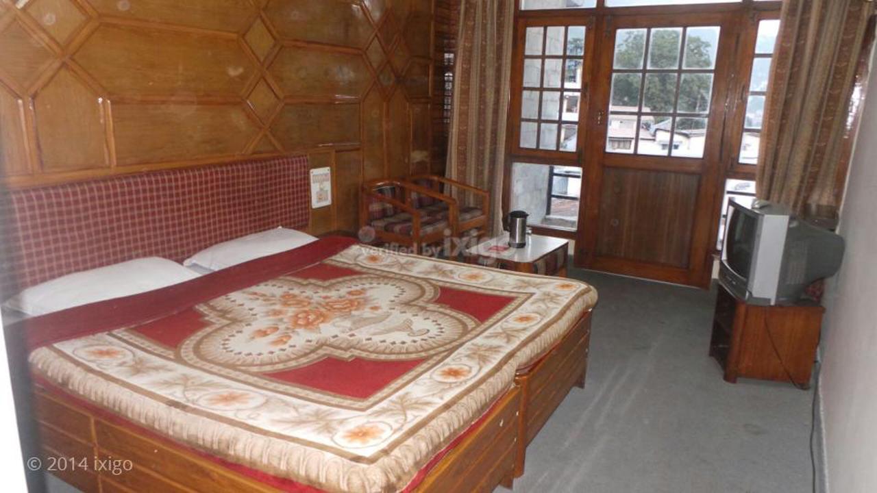 Hotel Radhe Continental Nainital Ngoại thất bức ảnh