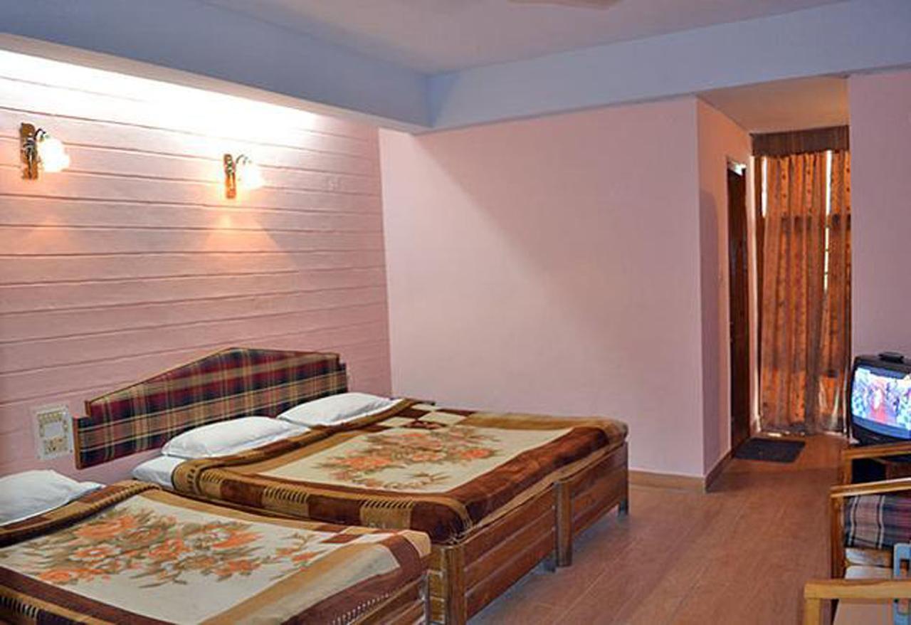 Hotel Radhe Continental Nainital Ngoại thất bức ảnh